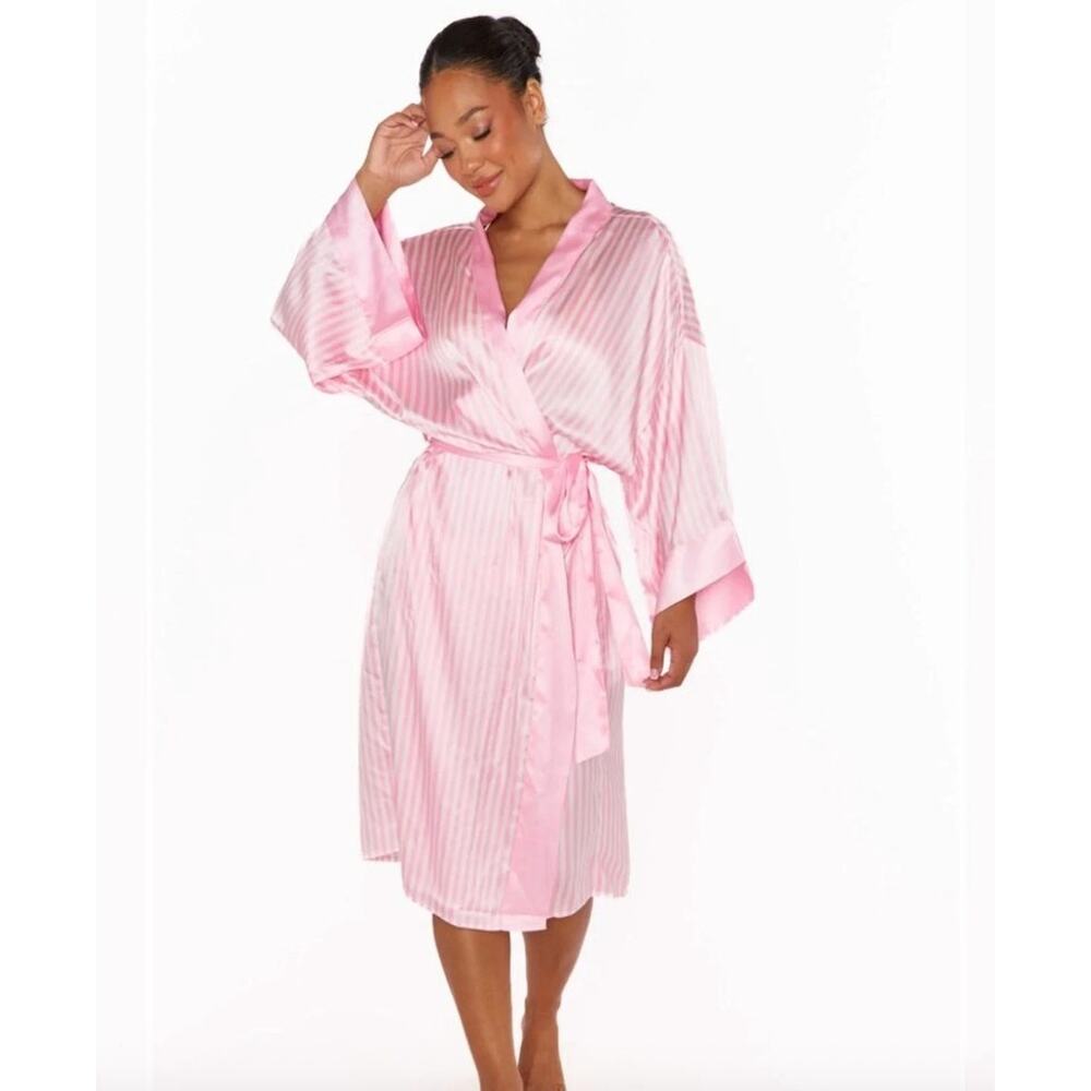 Show Me Your Mumu x Curateur The Harlow Pink Robe NWT O/S